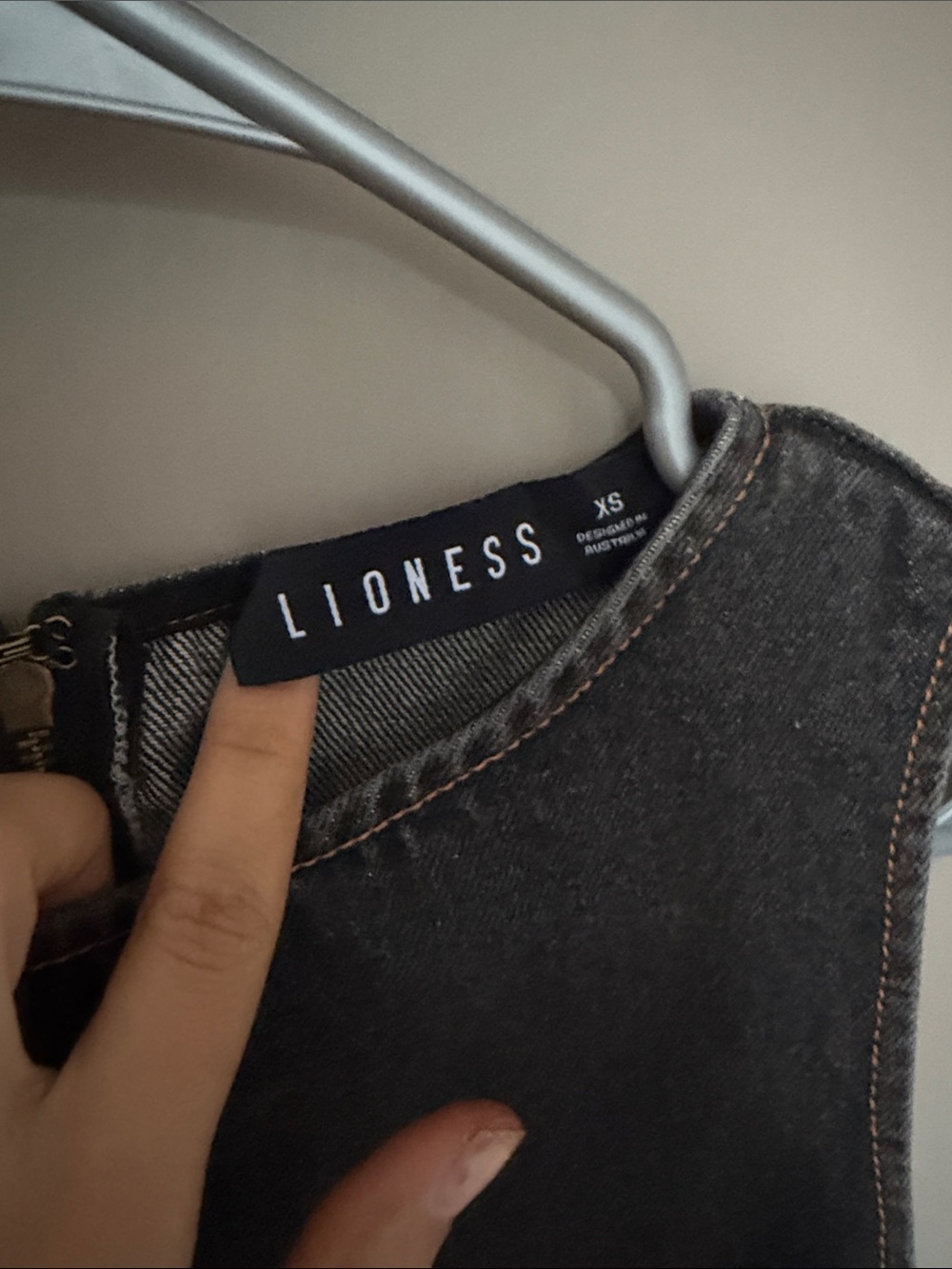 Lioness Charcoal Denim Ruffle Shell - Picture 2 of 3
